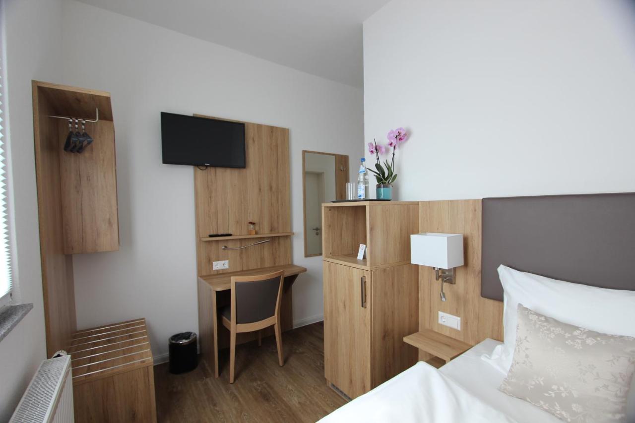 Hotel Adler Bad Friedrichshall Exterior foto